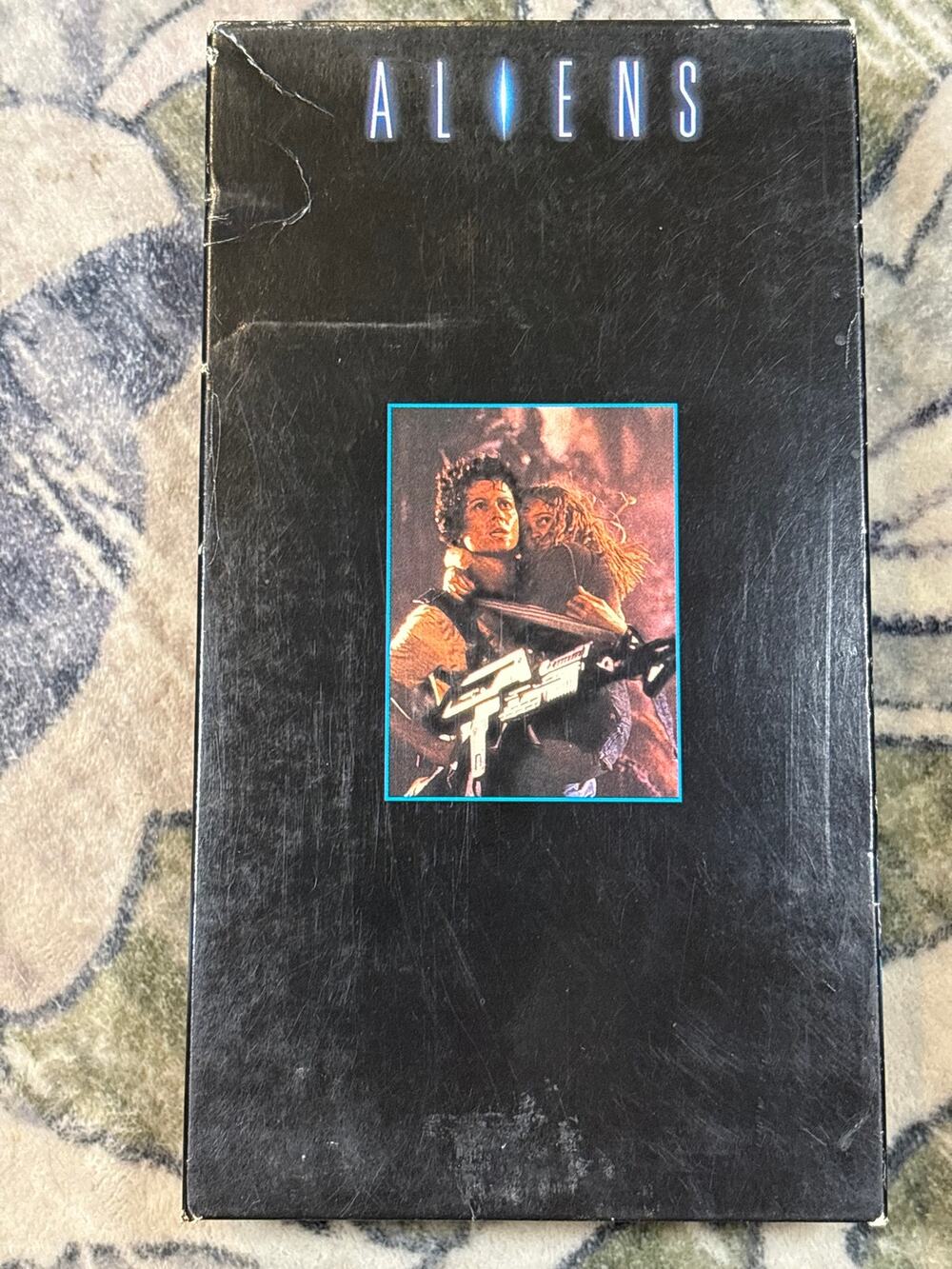 Aliens VHS sequel to Alien 1986 sci fi thriller horror Sigourney Weaver